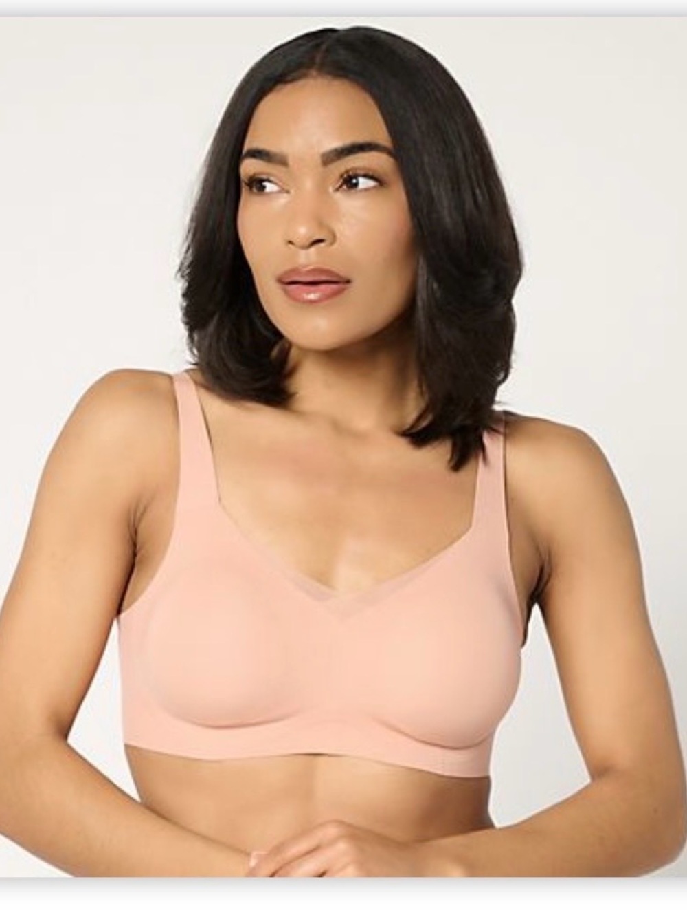 Evelyn & Bobbie Seamless Beyond Mesh Wireless Bra